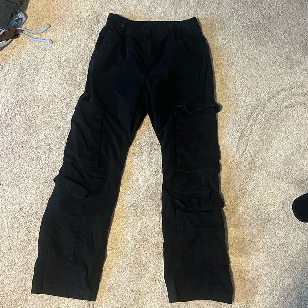 size 00 Bershka black cargo pants